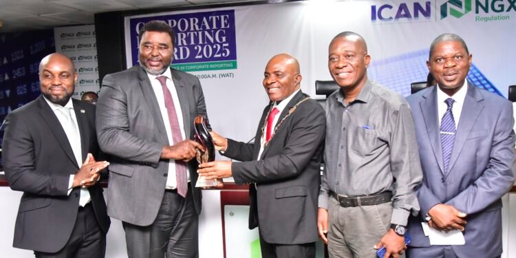 Dangote Cement Wins Platinum at ICAN, NGX’s Corporate Reporting Award