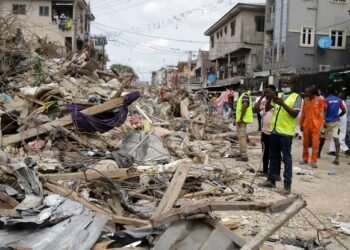 1 Dead, 9 Injured as 2-storey Building Collapses in Lagos