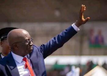 Gov Okpebholo Implements Unprecedented Reforms in Edo Civil Service 