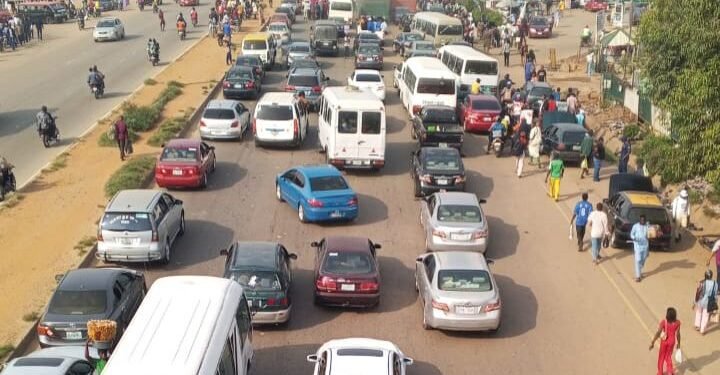 #FreeNnamdiKanuNow: Gridlock in Abuja as Security Mounts Roadblocks