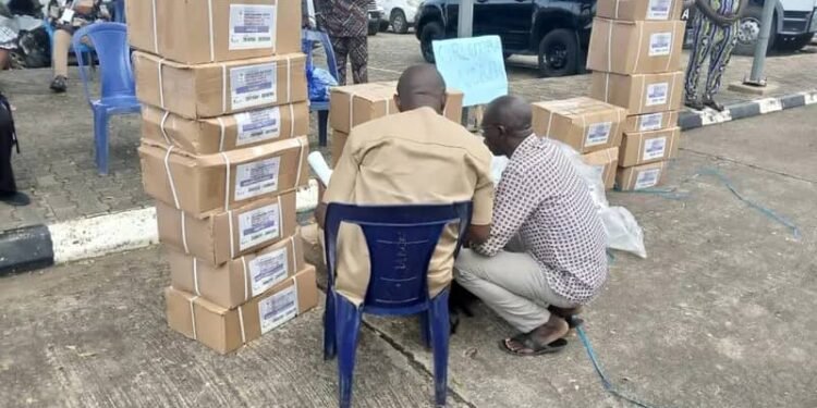 Anambra 2025 | INEC Distributes Sensitive Material to 21 LGAs