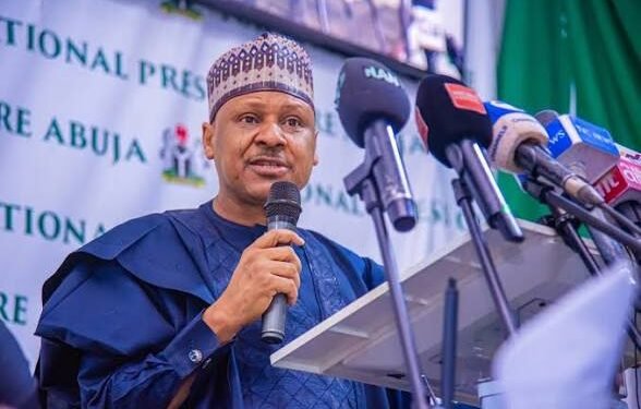 NOA Celebrates Information Minister at 60