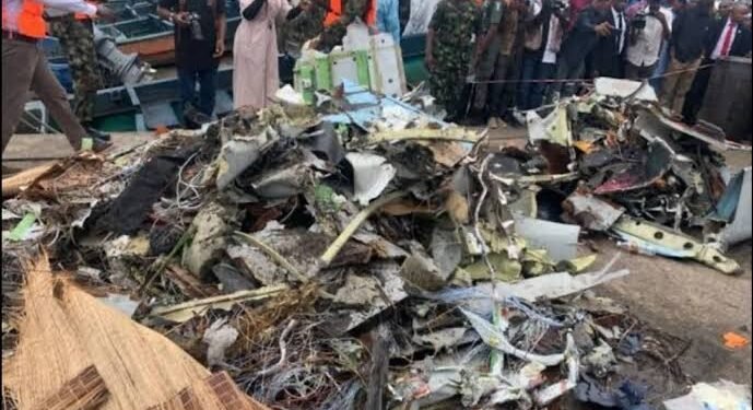 Crash: Nigerian Air Force Team, Navy, NSIB Divers Recover Aircraft Components